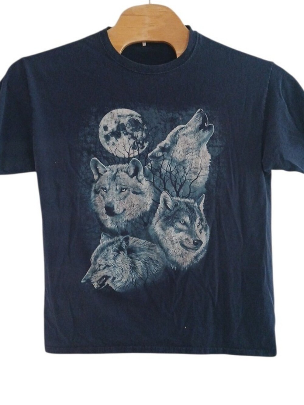 Fruit of the Loom Howl At The Moon Wolf Pack Large Tee Navy Blue